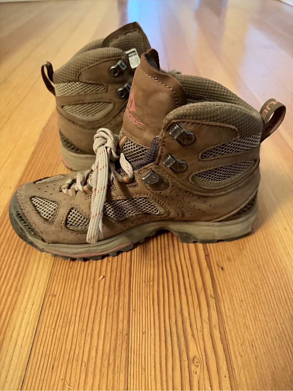 Vasque Women’s Brown and Pink Outdoor Hiking Boots